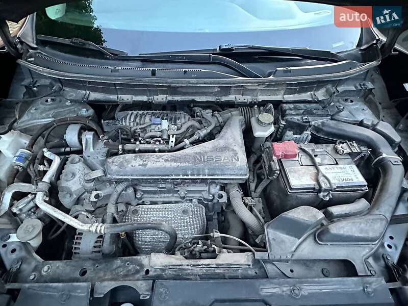 Внедорожник / Кроссовер Nissan Rogue 2016 в Хмельницком