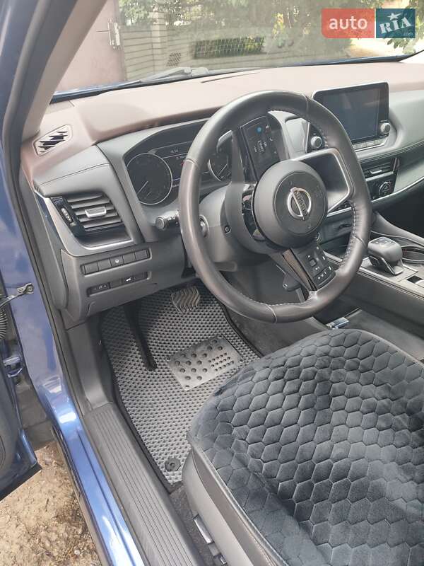 Позашляховик / Кросовер Nissan Rogue 2021 в Дніпрі