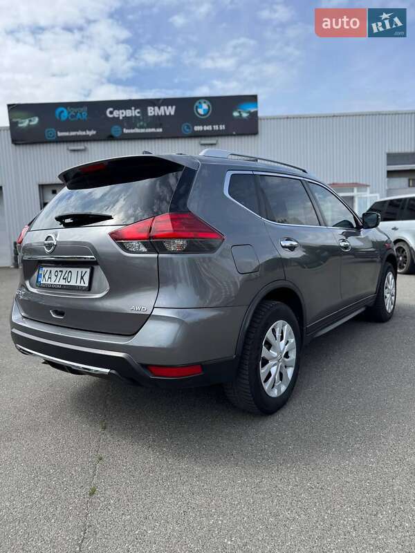 Позашляховик / Кросовер Nissan Rogue 2017 в Києві