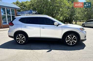 Внедорожник / Кроссовер Nissan Rogue 2016 в Николаеве