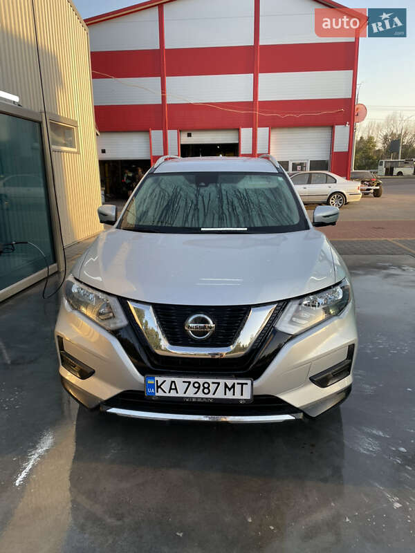 Nissan Rogue 2020