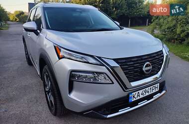 Позашляховик / Кросовер Nissan Rogue 2022 в Києві