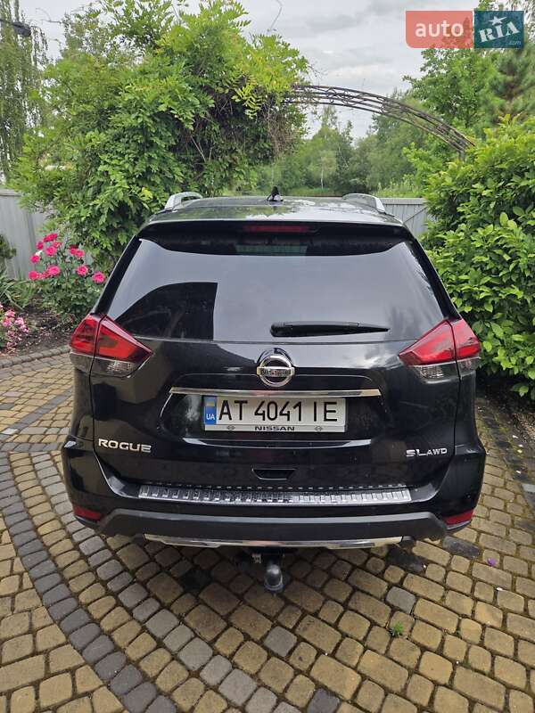 Внедорожник / Кроссовер Nissan Rogue 2018 в Ивано-Франковске