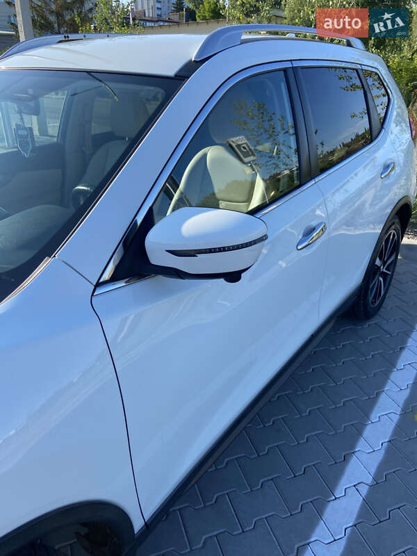 Позашляховик / Кросовер Nissan Rogue 2017 в Хмельницькому