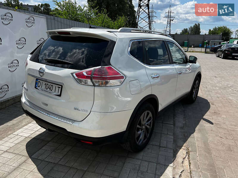 Внедорожник / Кроссовер Nissan Rogue 2016 в Днепре