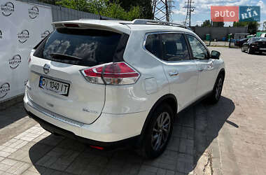 Внедорожник / Кроссовер Nissan Rogue 2016 в 