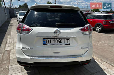Внедорожник / Кроссовер Nissan Rogue 2016 в 