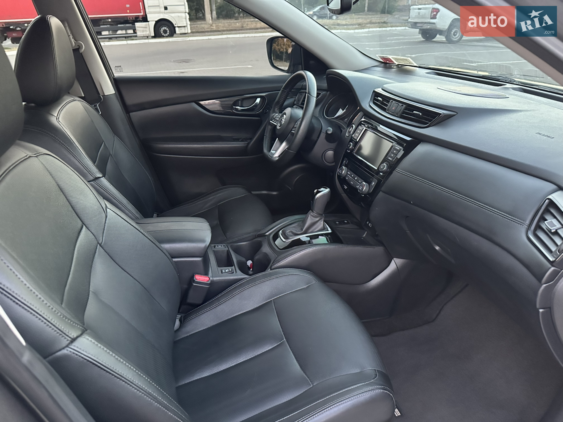 2019 Nissan Rogue - мініатюра 14
