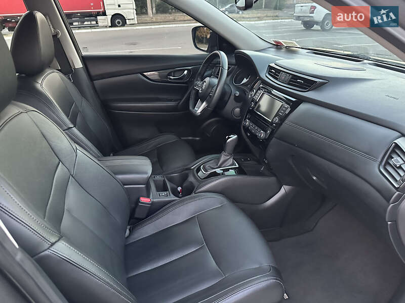 Внедорожник / Кроссовер Nissan Rogue 2019 в Виннице