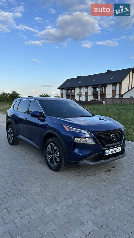 Внедорожник / Кроссовер Nissan Rogue 2021 в Золочеве