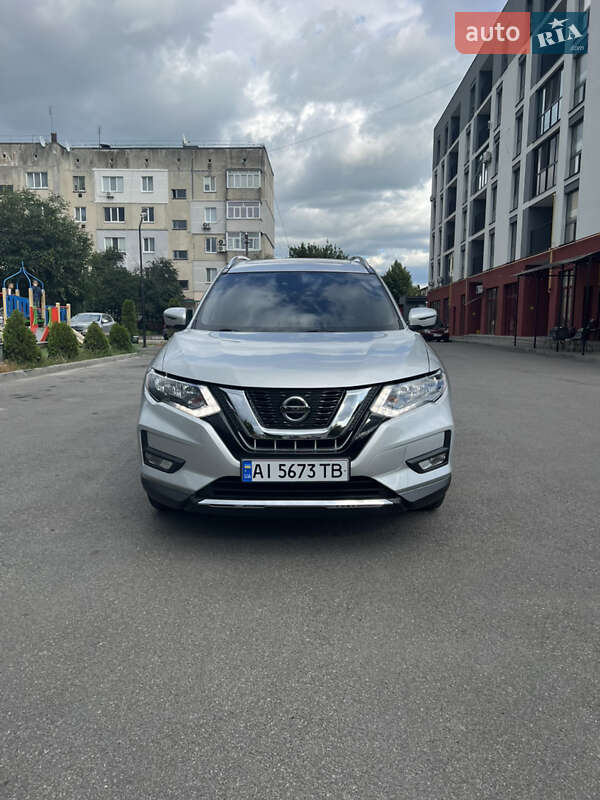 Позашляховик / Кросовер Nissan Rogue 2020 в Рокитному