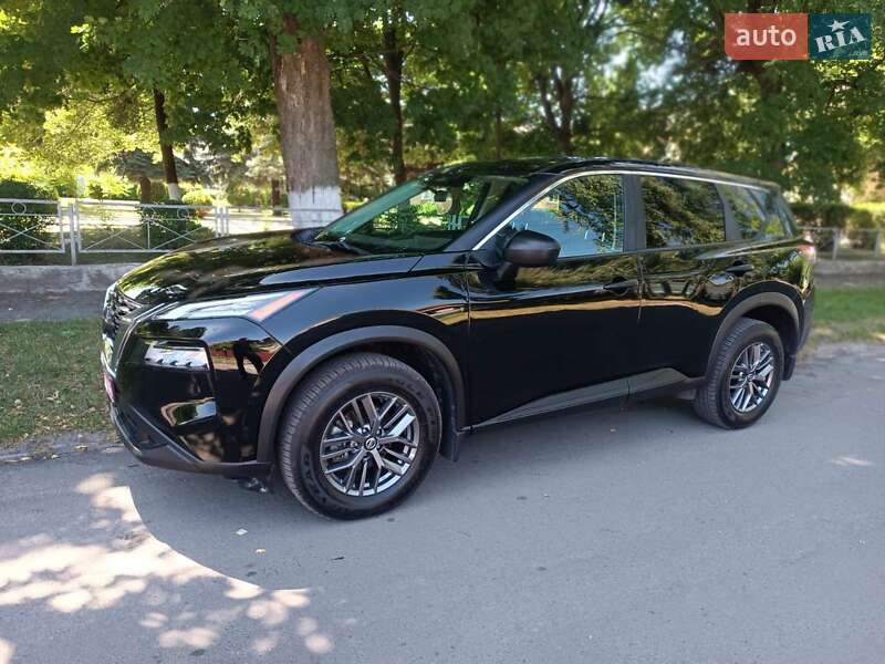 Внедорожник / Кроссовер Nissan Rogue 2021 в Дубно