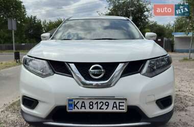 Позашляховик / Кросовер Nissan Rogue 2015 в Львові