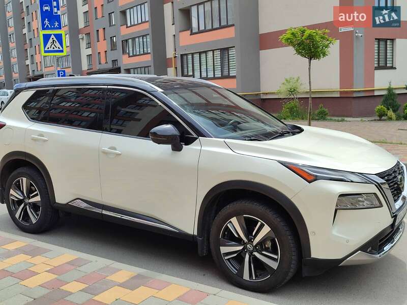 Внедорожник / Кроссовер Nissan Rogue 2020 в Тернополе