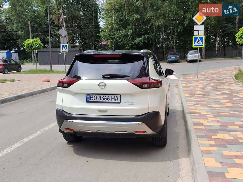 Внедорожник / Кроссовер Nissan Rogue 2020 в Тернополе