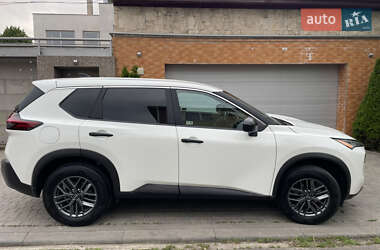 Позашляховик / Кросовер Nissan Rogue 2023 в Чорноморську
