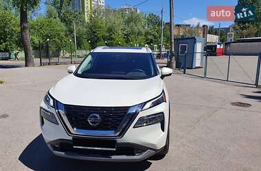 Позашляховик / Кросовер Nissan Rogue 2020 в Львові