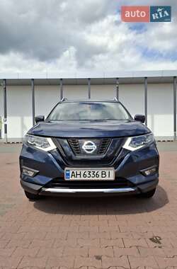 Позашляховик / Кросовер Nissan Rogue 2015 в Івано-Франківську