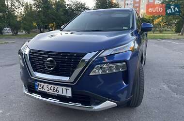 Позашляховик / Кросовер Nissan Rogue 2020 в 