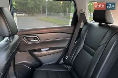 Позашляховик / Кросовер Nissan Rogue 2020 в 