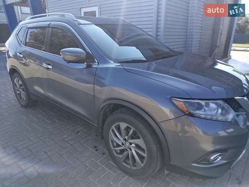 Позашляховик / Кросовер Nissan Rogue 2016 в Полтаві