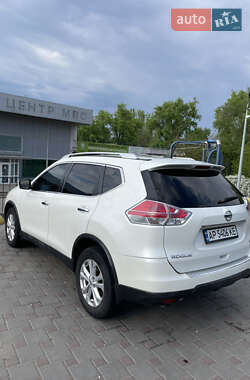 Внедорожник / Кроссовер Nissan Rogue 2016 в 