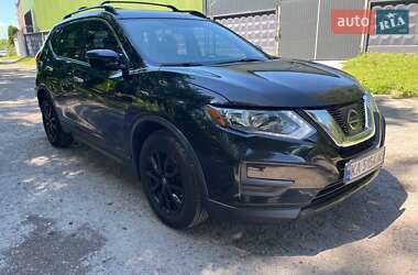 Внедорожник / Кроссовер Nissan Rogue 2017 в Киеве