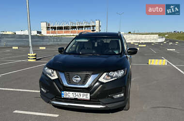 Позашляховик / Кросовер Nissan Rogue 2016 в Львові