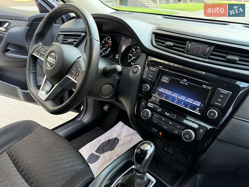 Внедорожник / Кроссовер Nissan Rogue 2019 в Одессе
