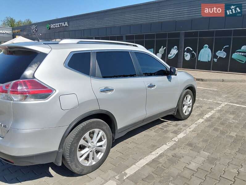 Позашляховик / Кросовер Nissan Rogue 2016 в Кривому Розі