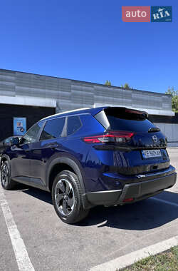 Позашляховик / Кросовер Nissan Rogue 2024 в 