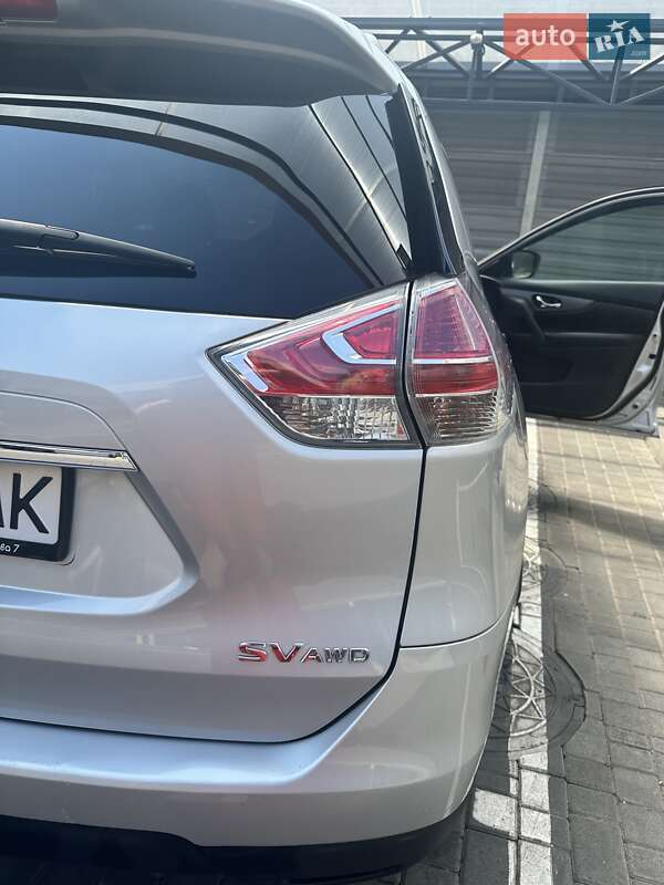 Внедорожник / Кроссовер Nissan Rogue 2015 в Одессе