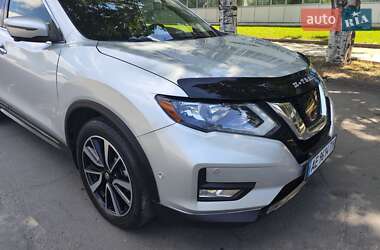 Внедорожник / Кроссовер Nissan Rogue 2018 в 