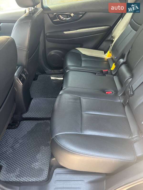 Позашляховик / Кросовер Nissan Rogue 2019 в Підволочиську