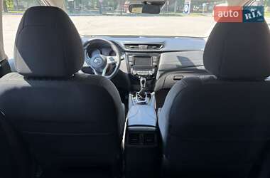 Позашляховик / Кросовер Nissan Rogue 2019 в 