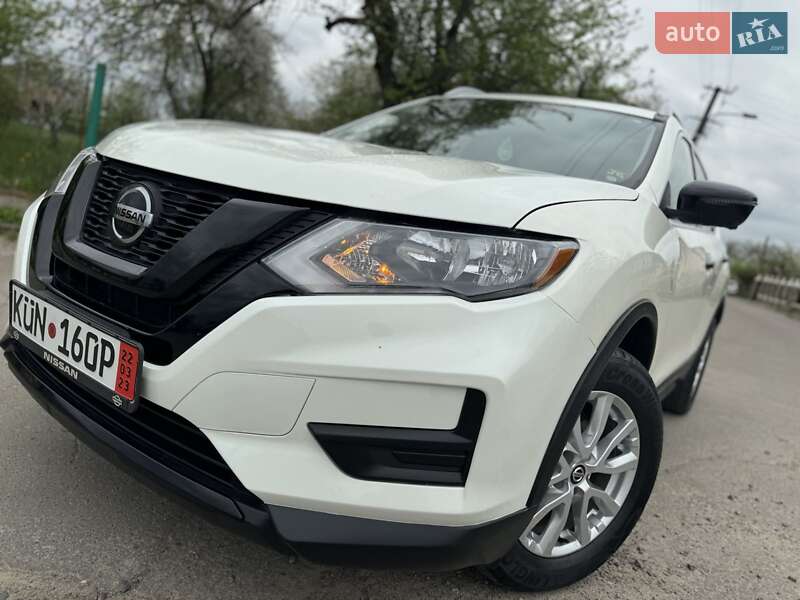Внедорожник / Кроссовер Nissan Rogue 2019 в Ужгороде