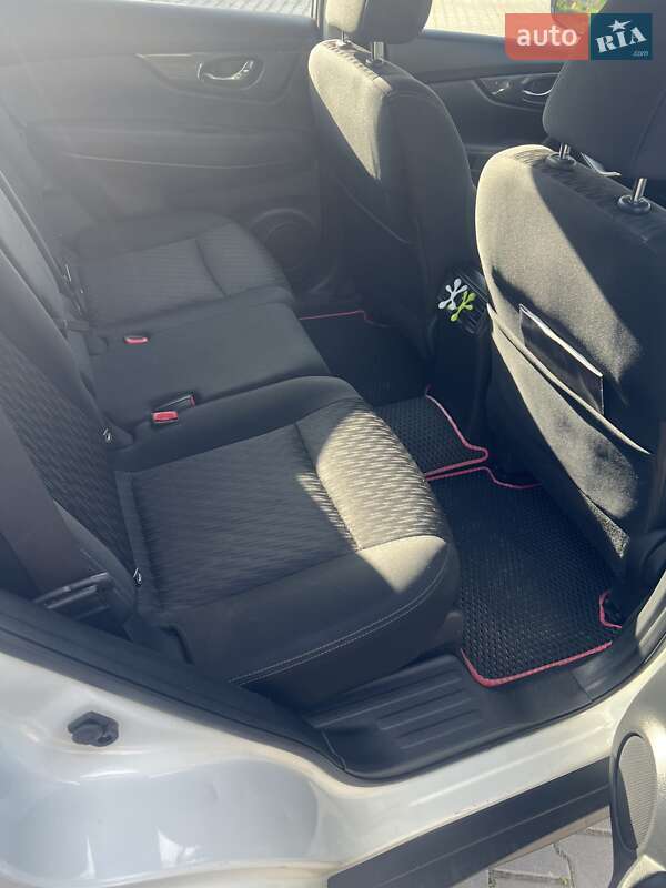 Внедорожник / Кроссовер Nissan Rogue 2017 в Виннице фото 18 Внедорожник / Кроссовер Nissan Rogue 2017 в Виннице