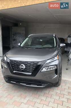Позашляховик / Кросовер Nissan Rogue 2023 в Дрогобичі