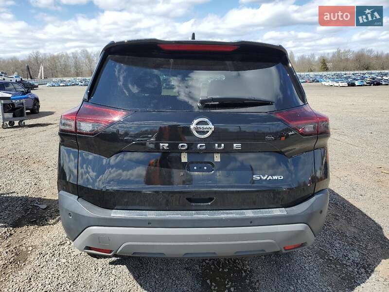 Внедорожник / Кроссовер Nissan Rogue 2021 в Ровно