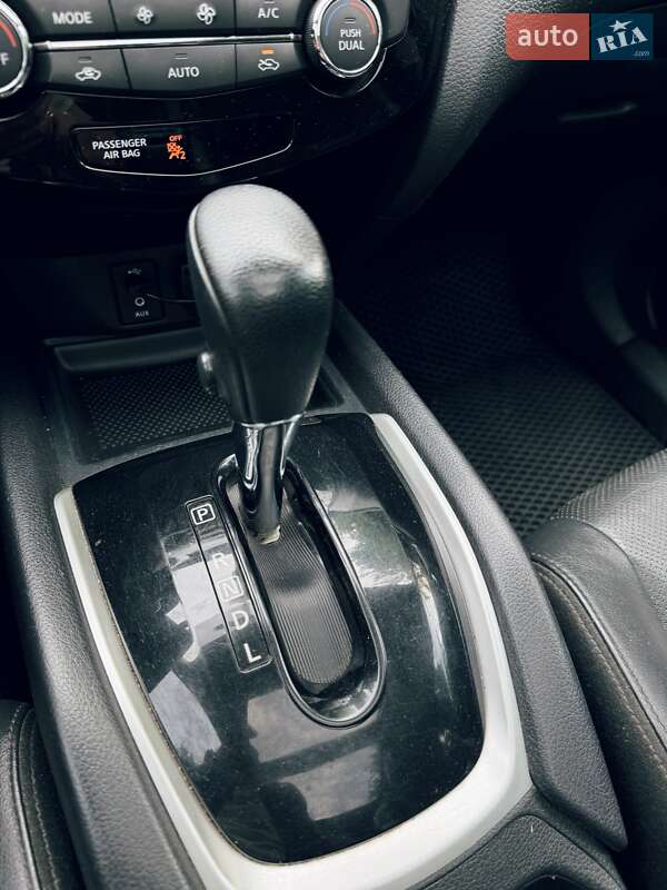 Позашляховик / Кросовер Nissan Rogue 2014 в Львові фото 71 Позашляховик / Кросовер Nissan Rogue 2014 в Львові