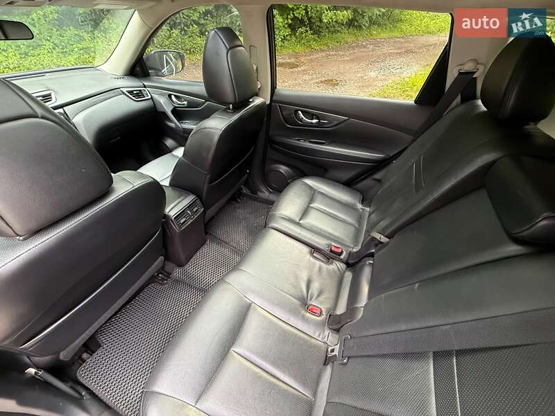 Позашляховик / Кросовер Nissan Rogue 2014 в Львові фото 75 Позашляховик / Кросовер Nissan Rogue 2014 в Львові