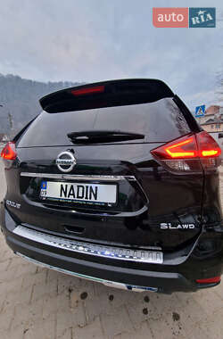 Внедорожник / Кроссовер Nissan Rogue 2019 в 