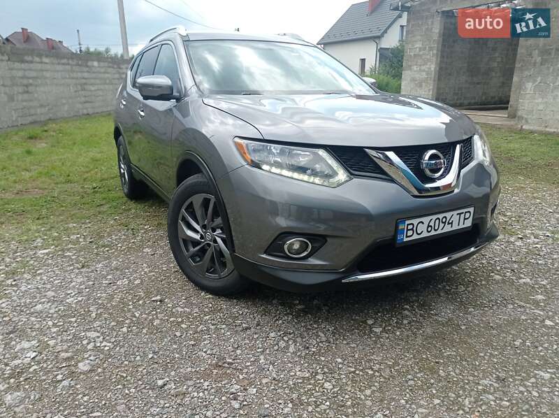 Позашляховик / Кросовер Nissan Rogue 2016 в Яворові