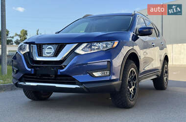 Внедорожник / Кроссовер Nissan Rogue 2019 в Киеве
