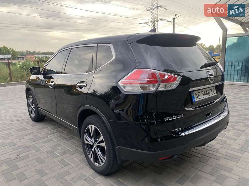 Внедорожник / Кроссовер Nissan Rogue 2015 в Днепре