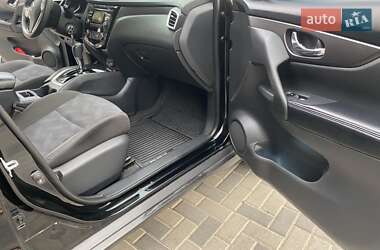 Внедорожник / Кроссовер Nissan Rogue 2015 в 