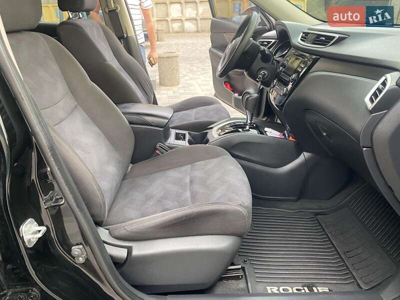 Внедорожник / Кроссовер Nissan Rogue 2015 в Днепре