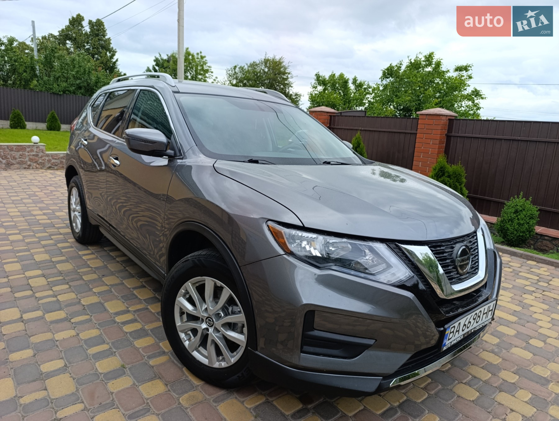 2018 Nissan Rogue - мініатюра 2