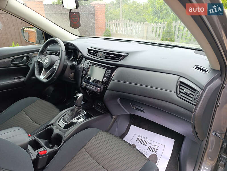 Внедорожник / Кроссовер Nissan Rogue 2018 в Новомиргороде фото 11 Внедорожник / Кроссовер Nissan Rogue 2018 в Новомиргороде