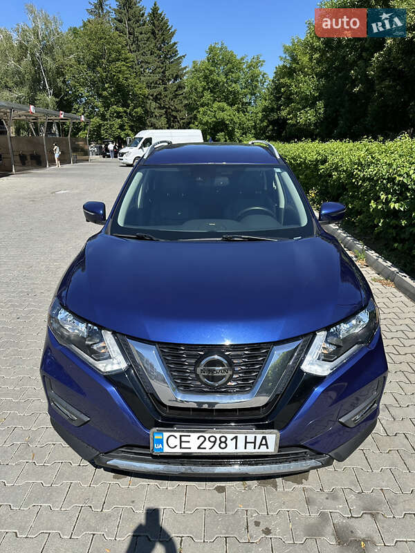 Позашляховик / Кросовер Nissan Rogue 2019 в Чернівцях